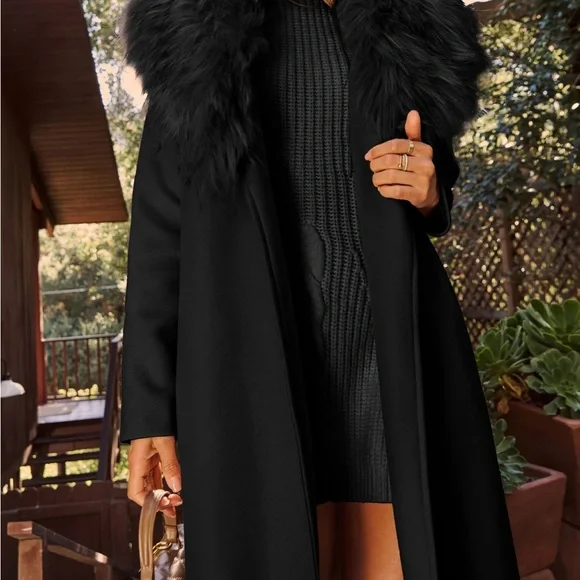 Zara Black long coat with Faux Fur Trim - Picture 5 of 6
